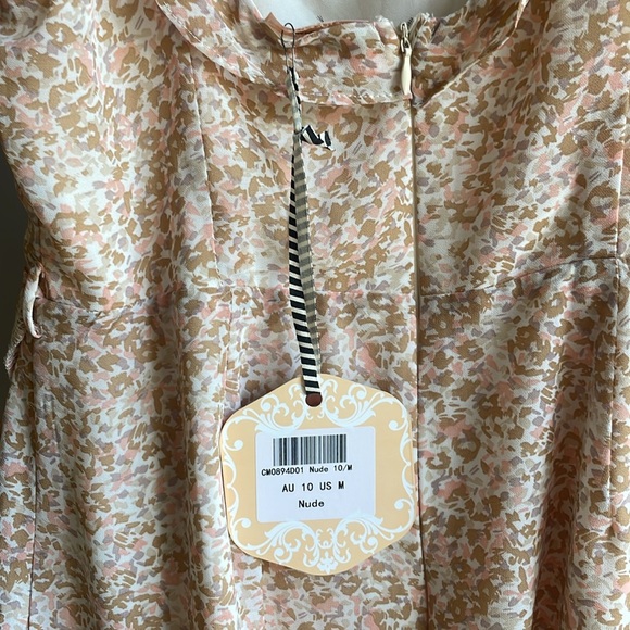 Wide Ruffle Short Floral Dress - Picture 8 of 9